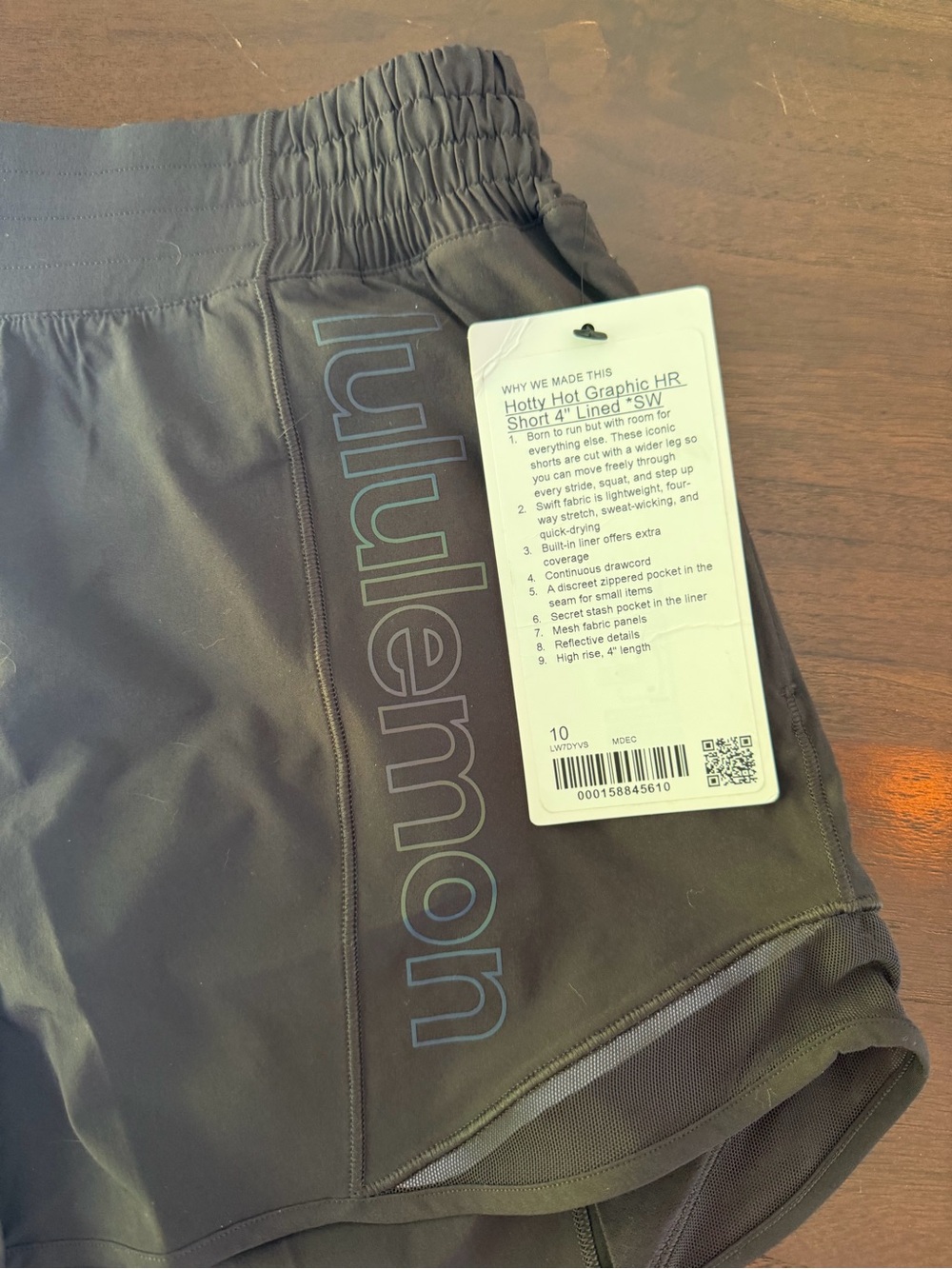 Lululemon Seawheeze 2026 Hotty Hot Short - Black , size 10 - Limited edition